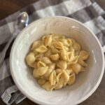 easy + creamy macaroni and cheese